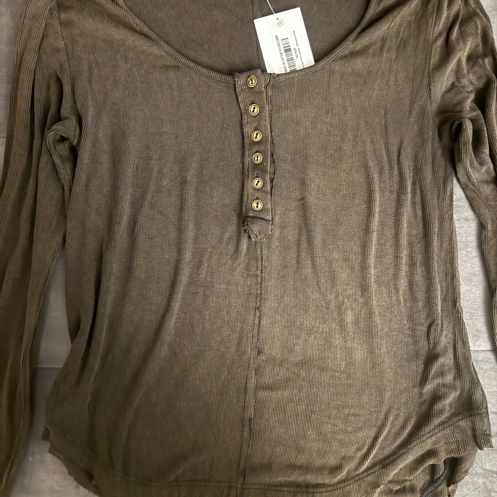 New with Tags Women's Washed Black Henley Button Top